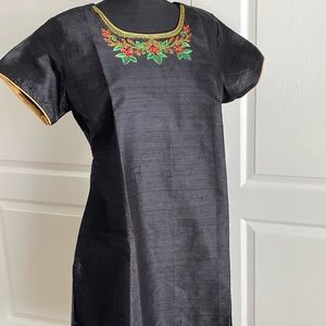 Black Kurti